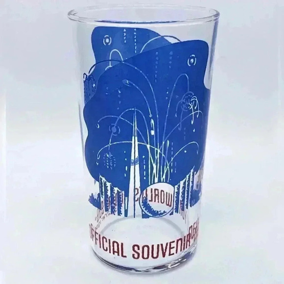 1939–1940 World's Fair Souvenir Glass - Picture 1 of 2